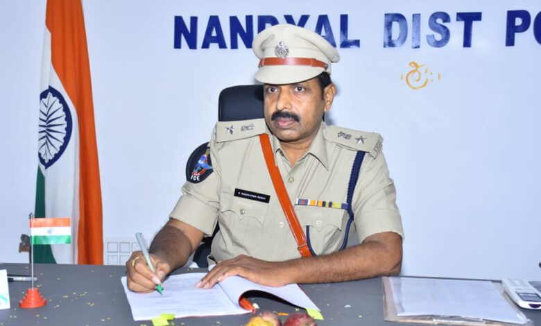 నంద్యాల జిల్లా ఎస్పీగా బాధ్యతలు నంద్యాల జిల్లా ఎస్పీగా బాధ్యతలు